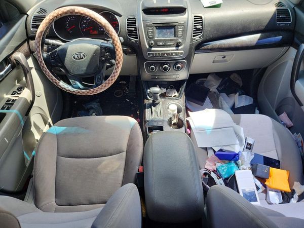 2014 KIA SORENTO Base/ LX