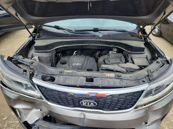 2014 KIA SORENTO Base/ LX