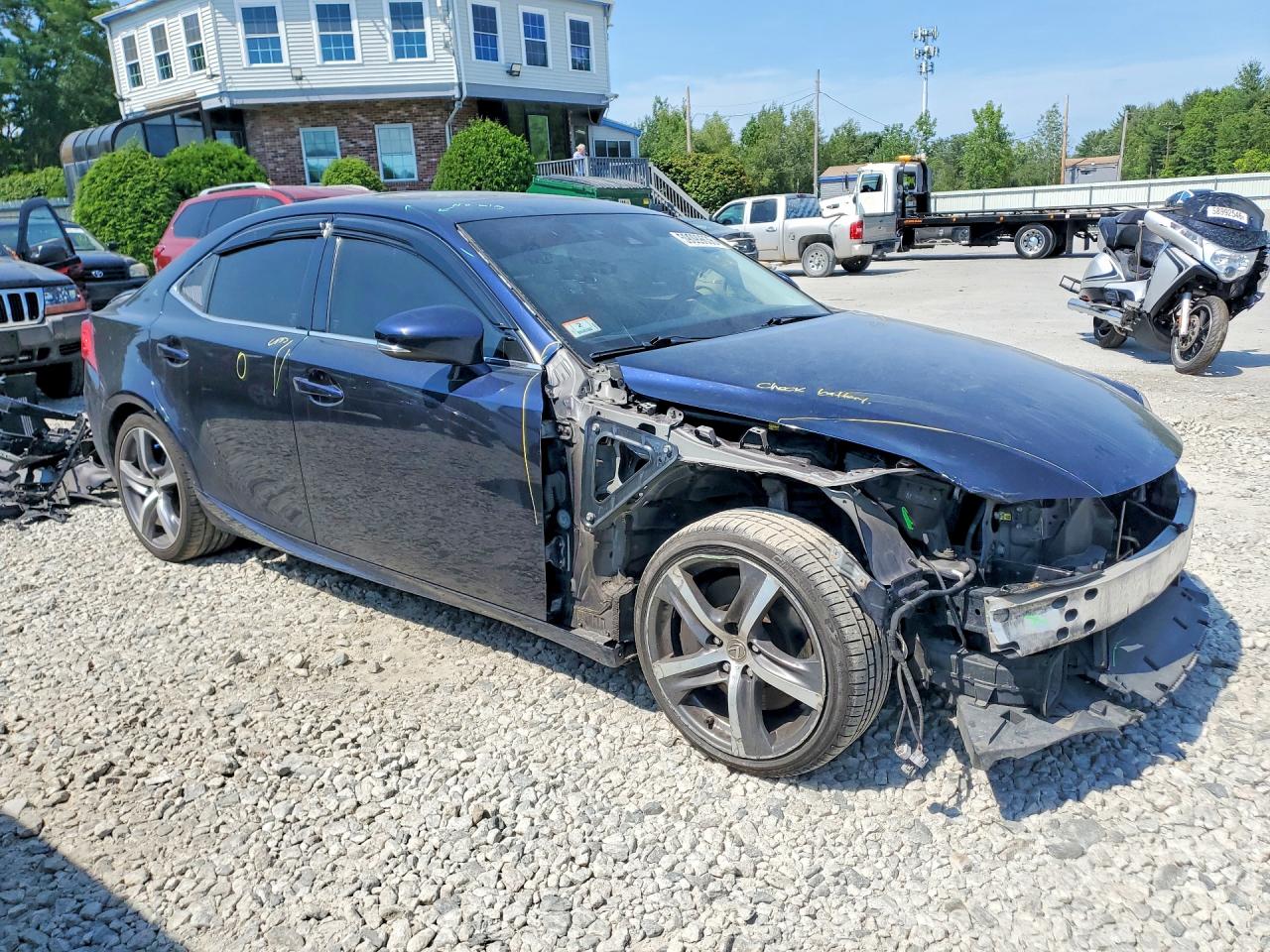 2018 LEXUS IS 300