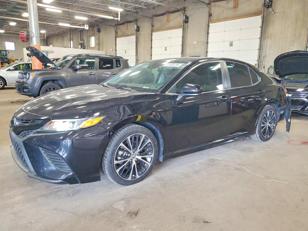 2019 TOYOTA CAMRY