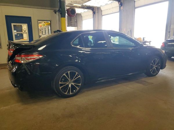 2019 TOYOTA CAMRY