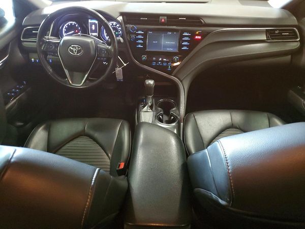 2019 TOYOTA CAMRY