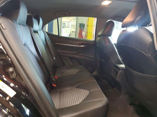 2019 TOYOTA CAMRY