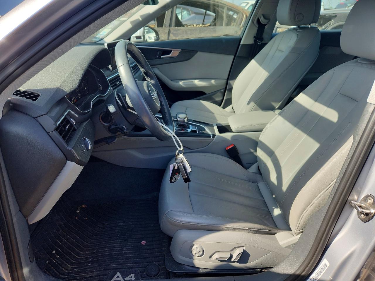 2019 AUDI A4 quattro Premium Plus