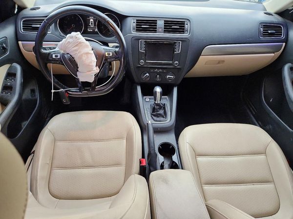 2017 VOLKSWAGEN JETTA