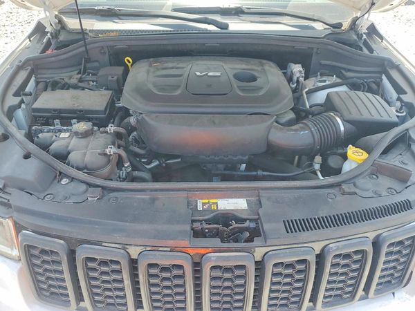 2018 JEEP GRAND CHEROKEE LAREDO 4X4