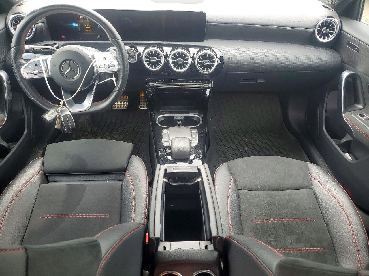 2022 MERCEDES-BENZ A