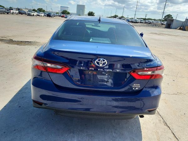 2024 TOYOTA CAMRY
