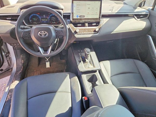 2026 TOYOTA COROLLA CROSS