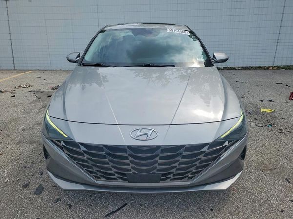 2021 HYUNDAI ELANTRA SEL w/ Premium Pkg