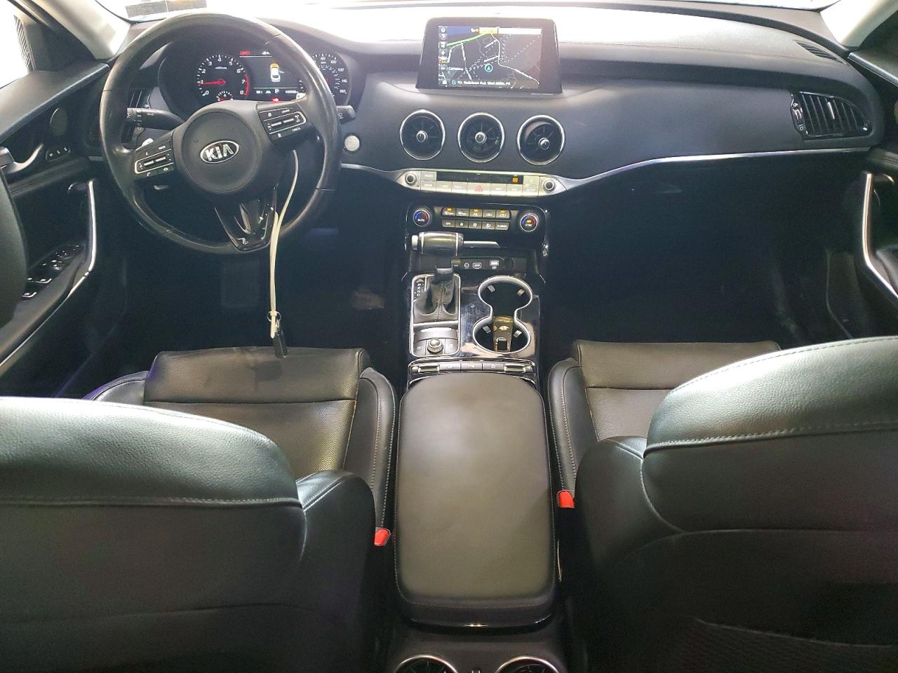 2018 KIA STINGER Premium