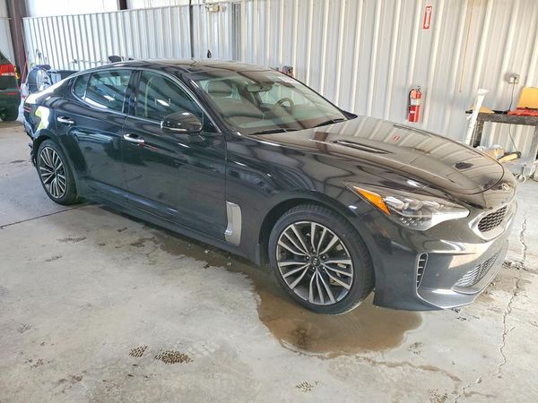 2018 KIA STINGER Premium
