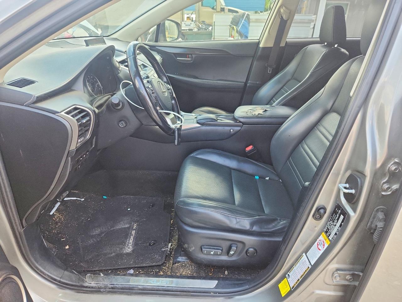 2015 LEXUS NX 200t Luxury
