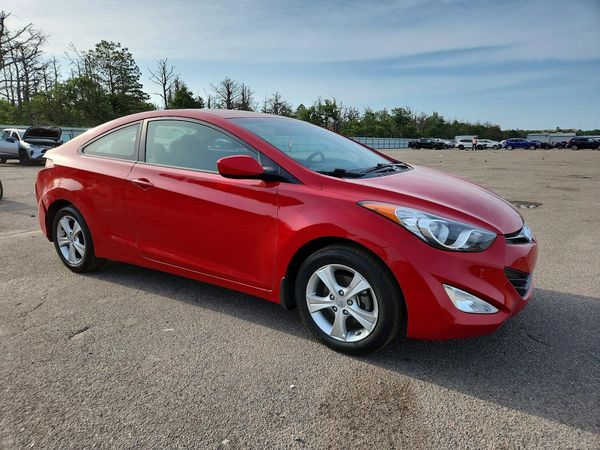 2013 HYUNDAI ELANTRA