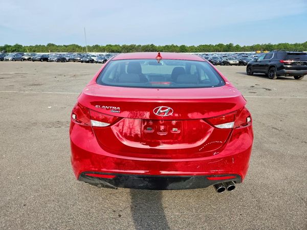 2013 HYUNDAI ELANTRA