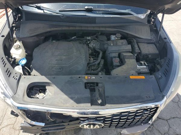 2019 KIA SORENTO SX, SXL
