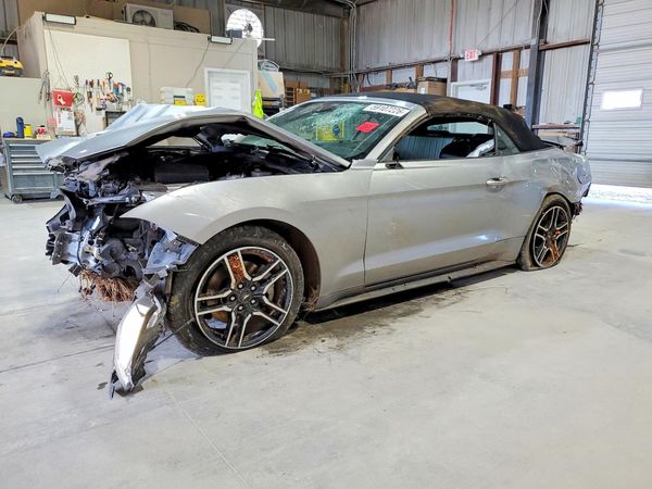 2021 FORD MUSTANG I4 Convertible — Front 3/4