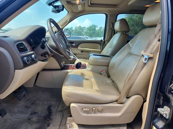 2012 CHEVROLET TAHOE LTZ
