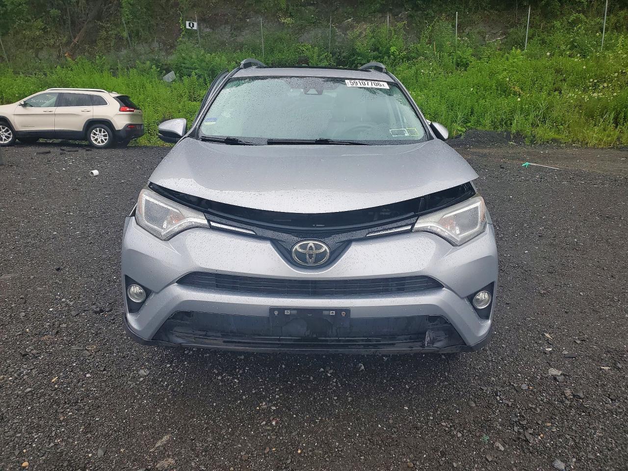 2017 TOYOTA RAV4 XLE