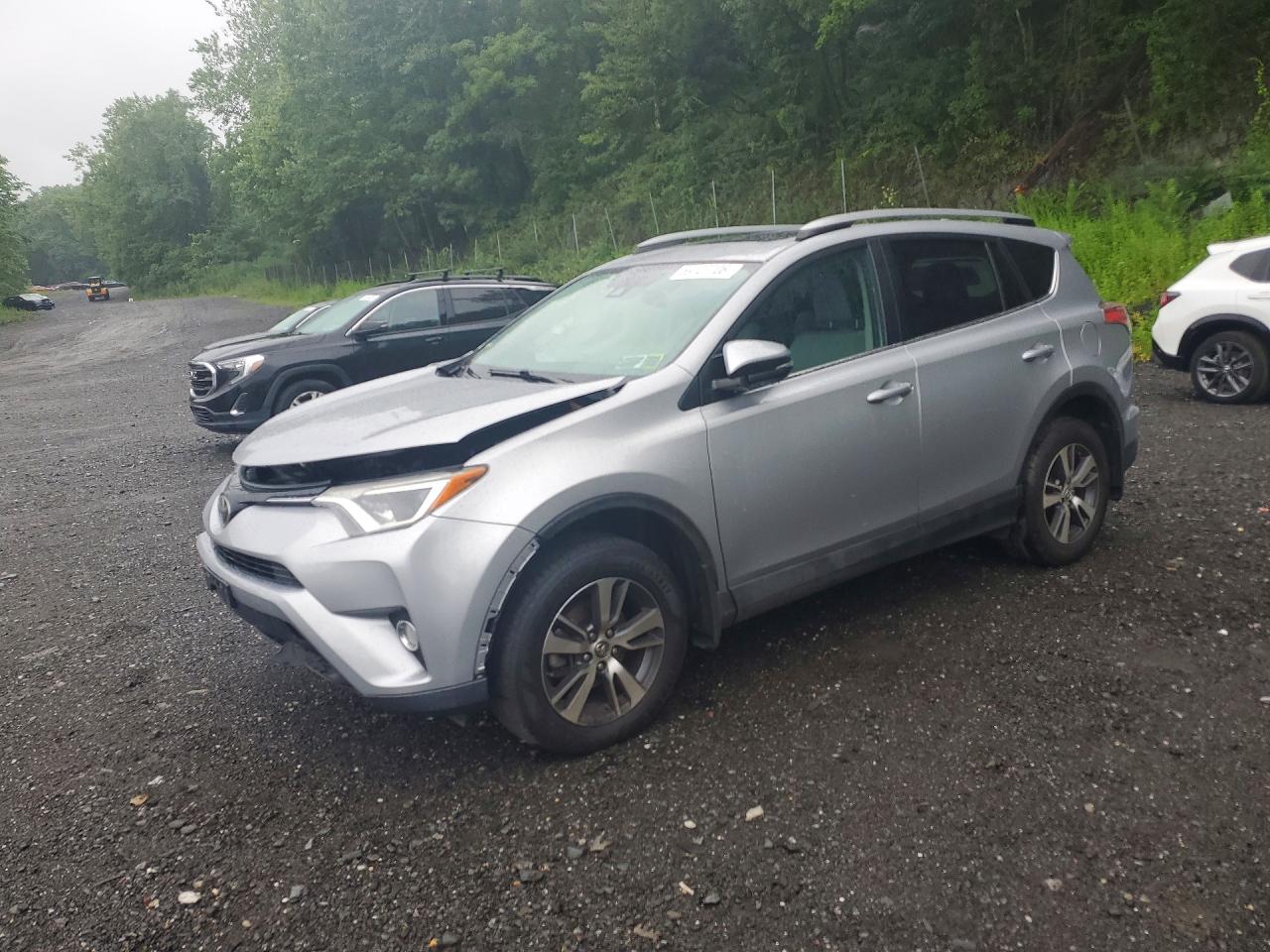 2017 TOYOTA RAV4 XLE