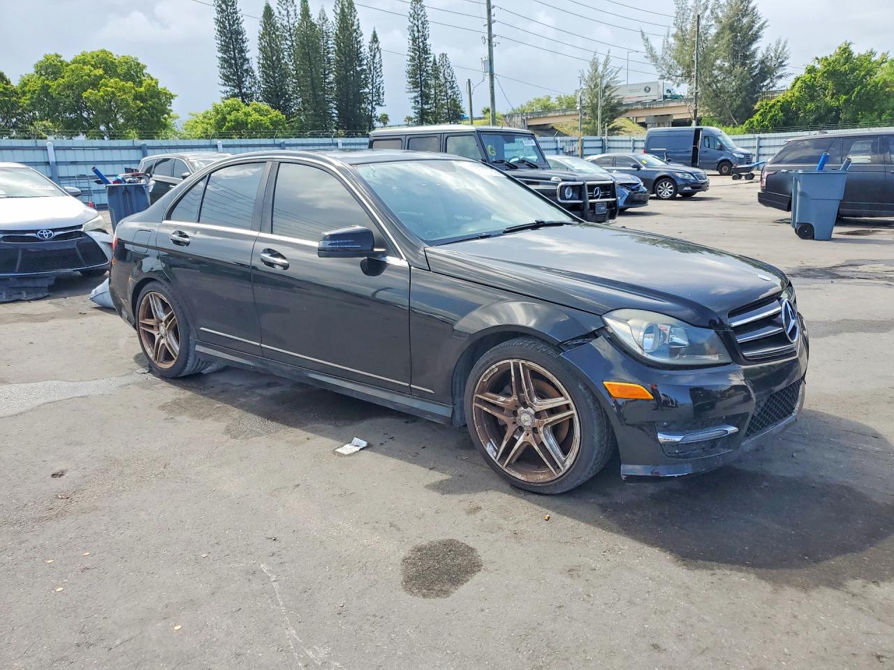 2014 MERCEDES-BENZ C C250