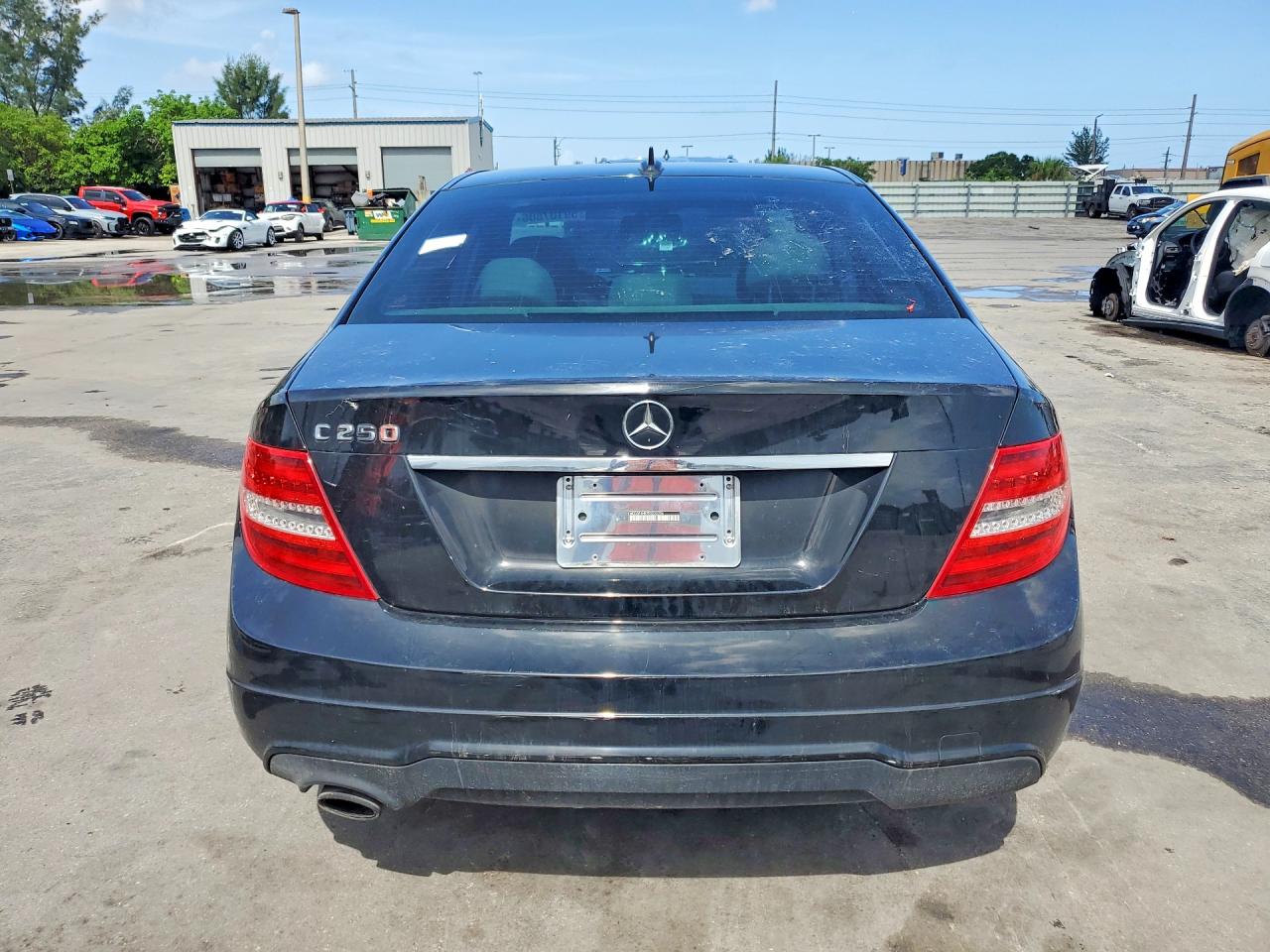 2014 MERCEDES-BENZ C C250