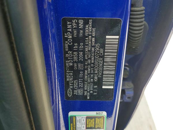 2025 HYUNDAI ELANTRA