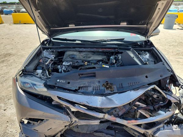 2024 TOYOTA CAMRY SE — Engine bay