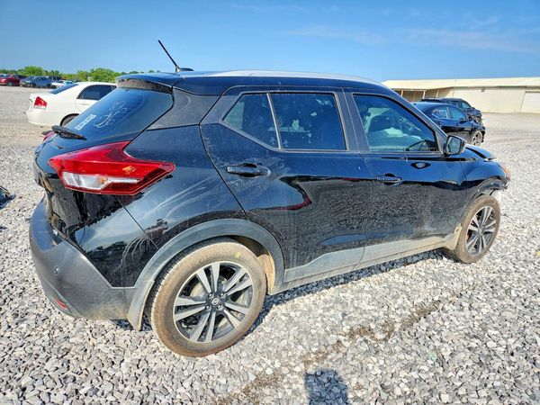 2020 NISSAN KICKS