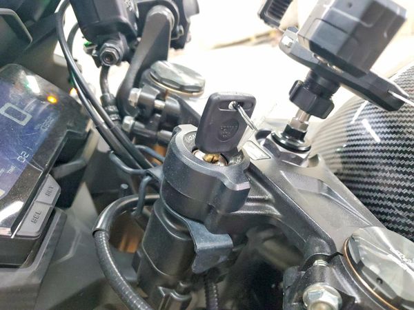 2023 HONDA CBR CYCLE