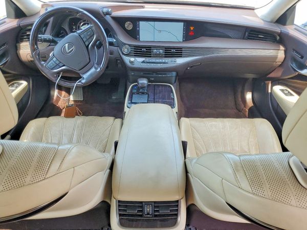 2018 LEXUS LS 500