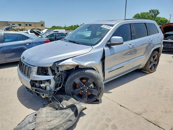 2015 JEEP GRAND CHEROKEE LAREDO 4X2