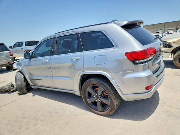 2015 JEEP GRAND CHEROKEE LAREDO 4X2