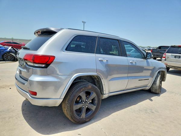 2015 JEEP GRAND CHEROKEE LAREDO 4X2