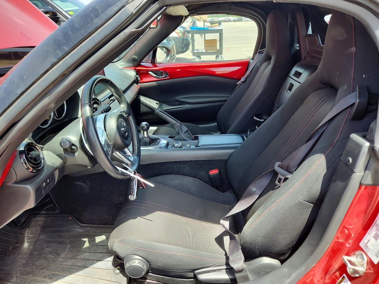 2016 MAZDA MX-5 MIATA Club/GS