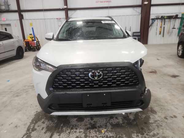 2024 TOYOTA COROLLA CROSS
