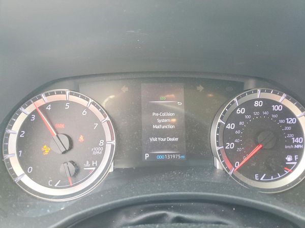 2020 TOYOTA HIGHLANDER LE