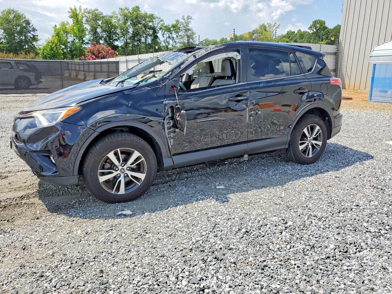 2018 TOYOTA RAV4 Adventure/XLE