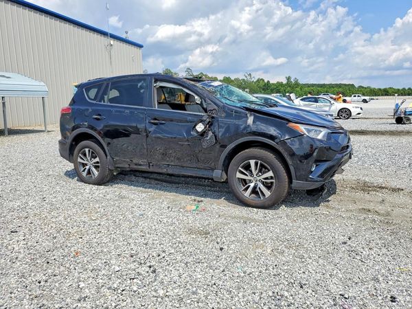 2018 TOYOTA RAV4 Adventure/XLE