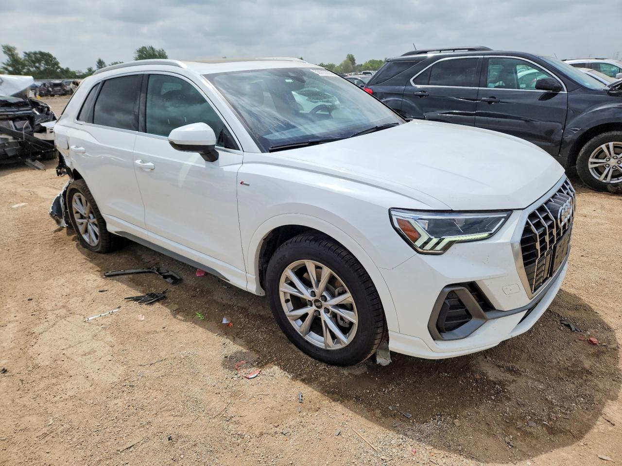 2023 AUDI Q3 S Line quattro Premium
