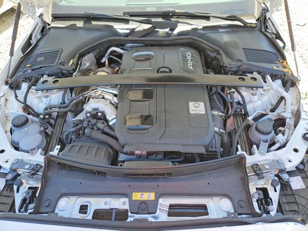 2025 MERCEDES-BENZ C AMG C43