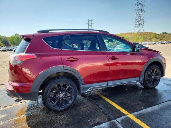 2018 TOYOTA RAV4 Adventure/XLE