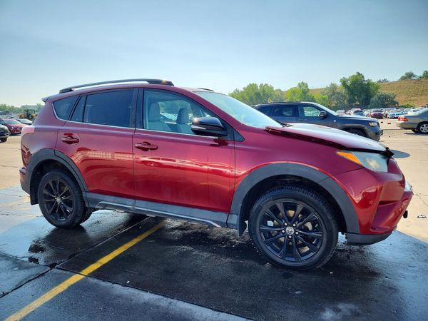 2018 TOYOTA RAV4 Adventure/XLE
