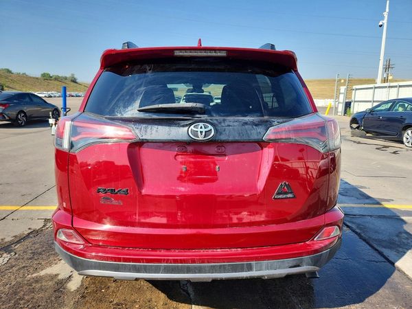 2018 TOYOTA RAV4 Adventure/XLE