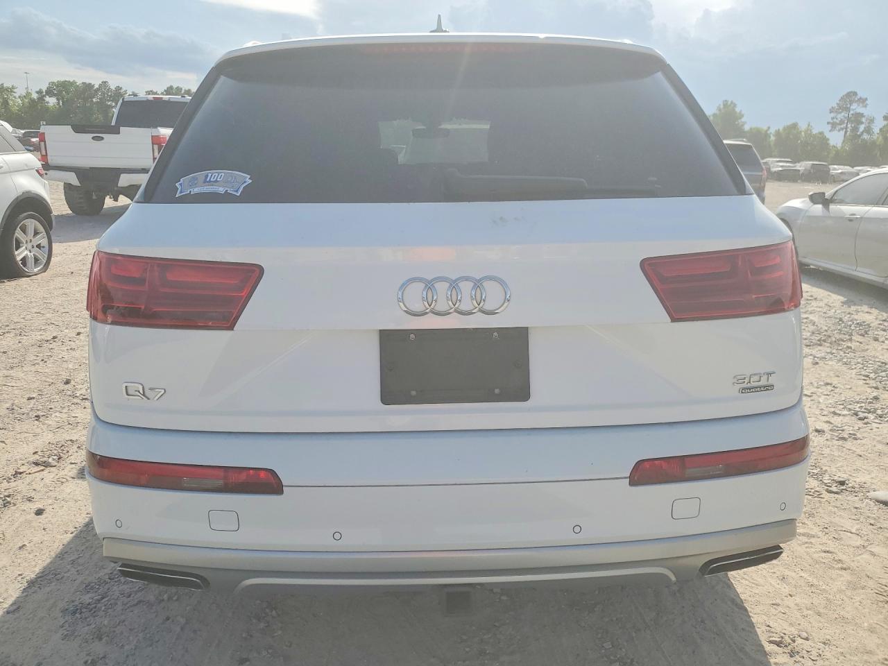 2017 AUDI Q7 quattro Premium Plus