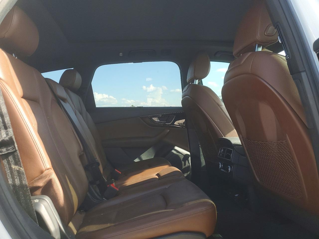 2017 AUDI Q7 quattro Premium Plus