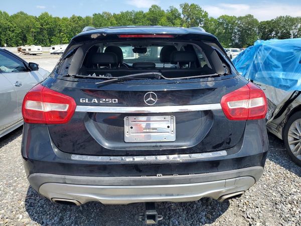 2015 MERCEDES-BENZ GLA GLA250