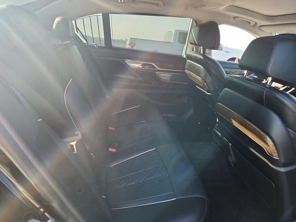 2019 BMW 750 xDrive