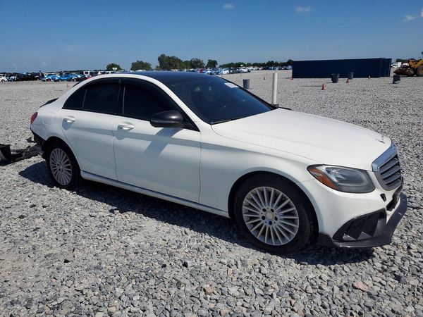 2016 MERCEDES-BENZ C C300