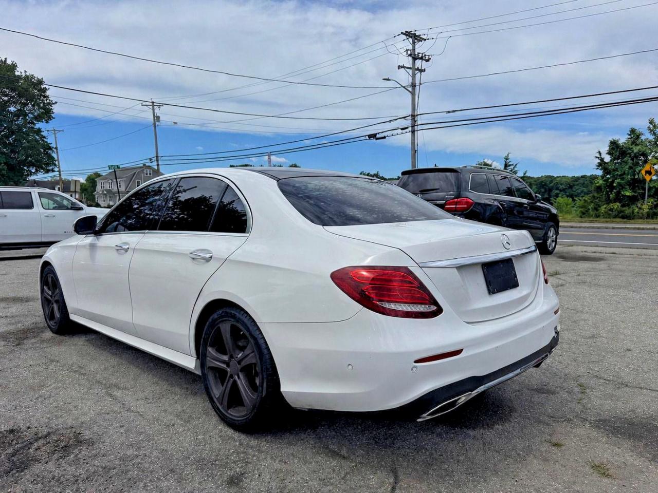 2018 MERCEDES-BENZ E E300